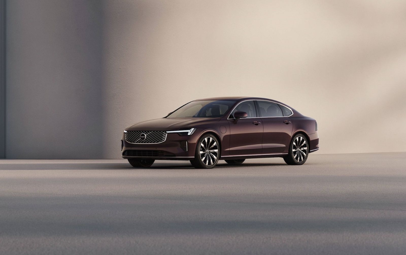 Volvo S90 não está disponível para compra no Brasil