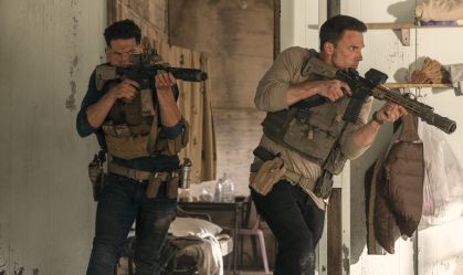 Com Ben Affleck e Jon Bernthal, "O Contador 2" chega aos cinemas