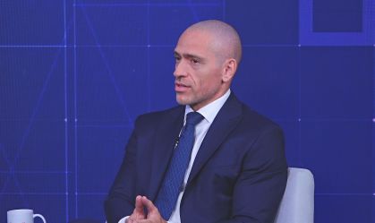 Existe um problema estrutural na economia do mundo, diz professor HOC
