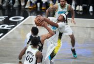 NBA: Pacers vencem Bucks na abertura dos playoffs