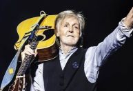 Paul McCartney diverte web ao publicar foto em comemoração à Páscoa