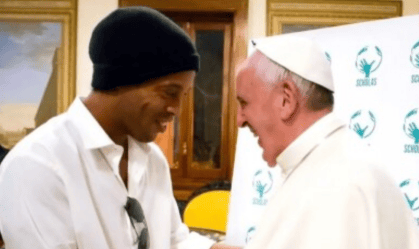 Ronaldinho Gaúcho encontrou Papa Francisco