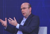 Trump é fruto do desmonte da ordem política democrática, diz Sergio Fausto