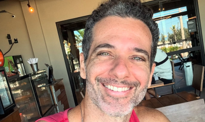 Mouhamed Harfouch celebra parceria com esposa no teatro: "Nos fortalece"
