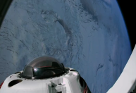 SpaceX lança primeira missão com tripulação à órbita polar