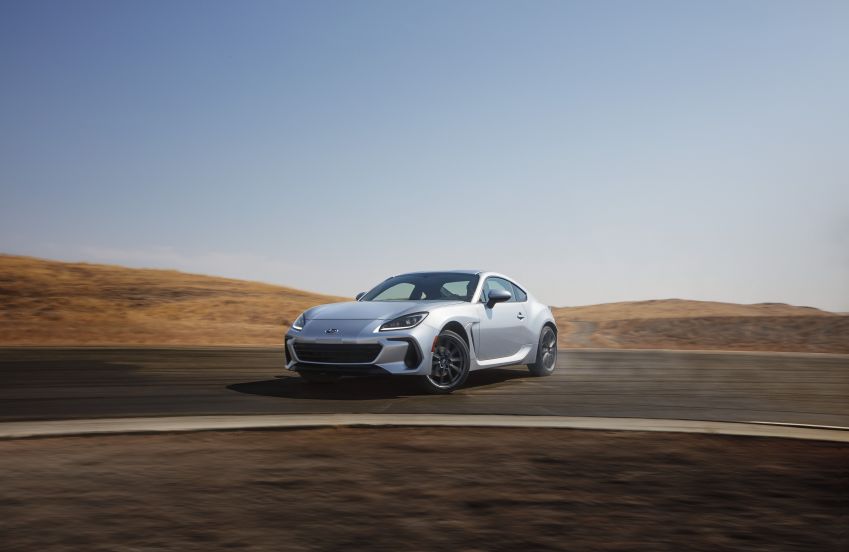 BRZ: um carro feito para quem gosta de dirigir • Subaru / Divulgação