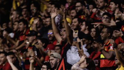 Torcida do Sport na Ilha do Retiro