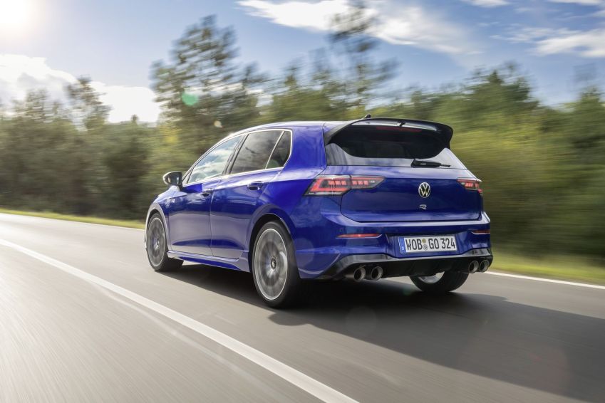 Volkswagen Golf R: a versão mais esportiva do Golf • Volkswagen / Divulação