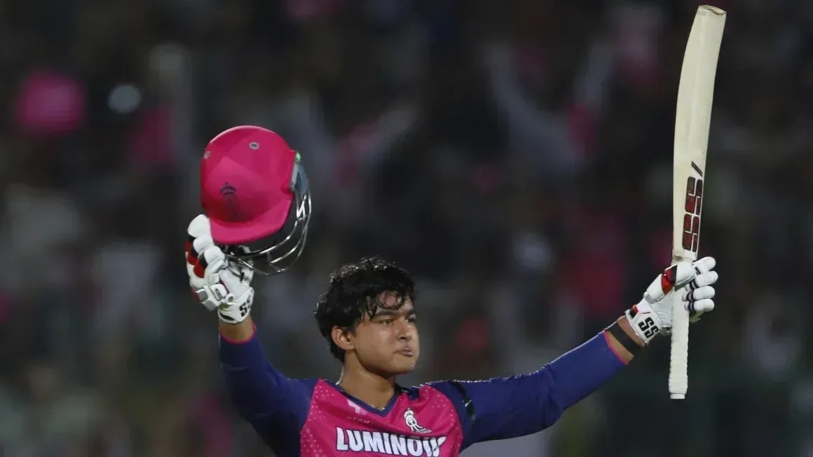 Vaibhav Suryavanshi faz história na índia