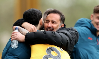 Ex-Flamengo e Corinthians faz história por clube da Premier League; entenda