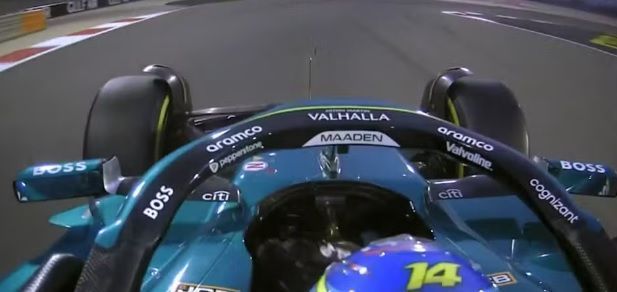 Volante do carro de Fernando Alonso se solta do eixo durante curva no treino de Bahrein