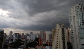 Frente fria e volta do calor: veja como fica o tempo em SP no fim de semana