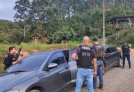 Polícia prende comparsa de estagiária de Direito que vazou dados em SC