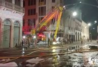 Incêndio atinge casarão antigo no Centro do Rio