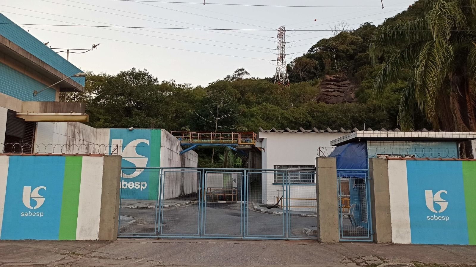MORADORES SEM ÁGUA GUARUJÁ