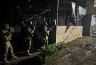 PM do Rio realiza operação contra o tráfico no Complexo da Maré