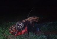 Colisão entre carreta e carro deixa cinco mortos em rodovia de MT