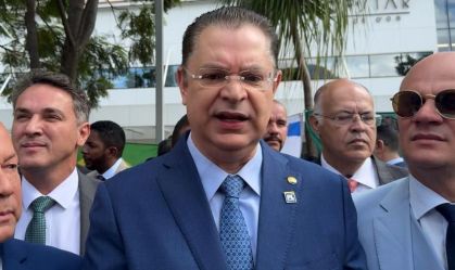 Criação de comissão especial para anistia não atende oposição, diz Sóstenes