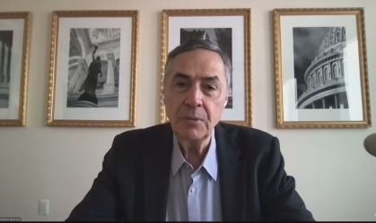 É preciso evitar que mundo desabe em abismo de incivilidade, diz Barroso