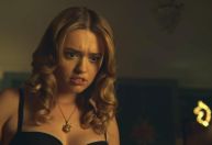 Aimee Lou Wood sobre cena de nudez em "Sex Education": "Me senti exposta"