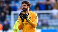 Alisson é indicado na Bola de Ouro ao prêmio de melhor goleiro