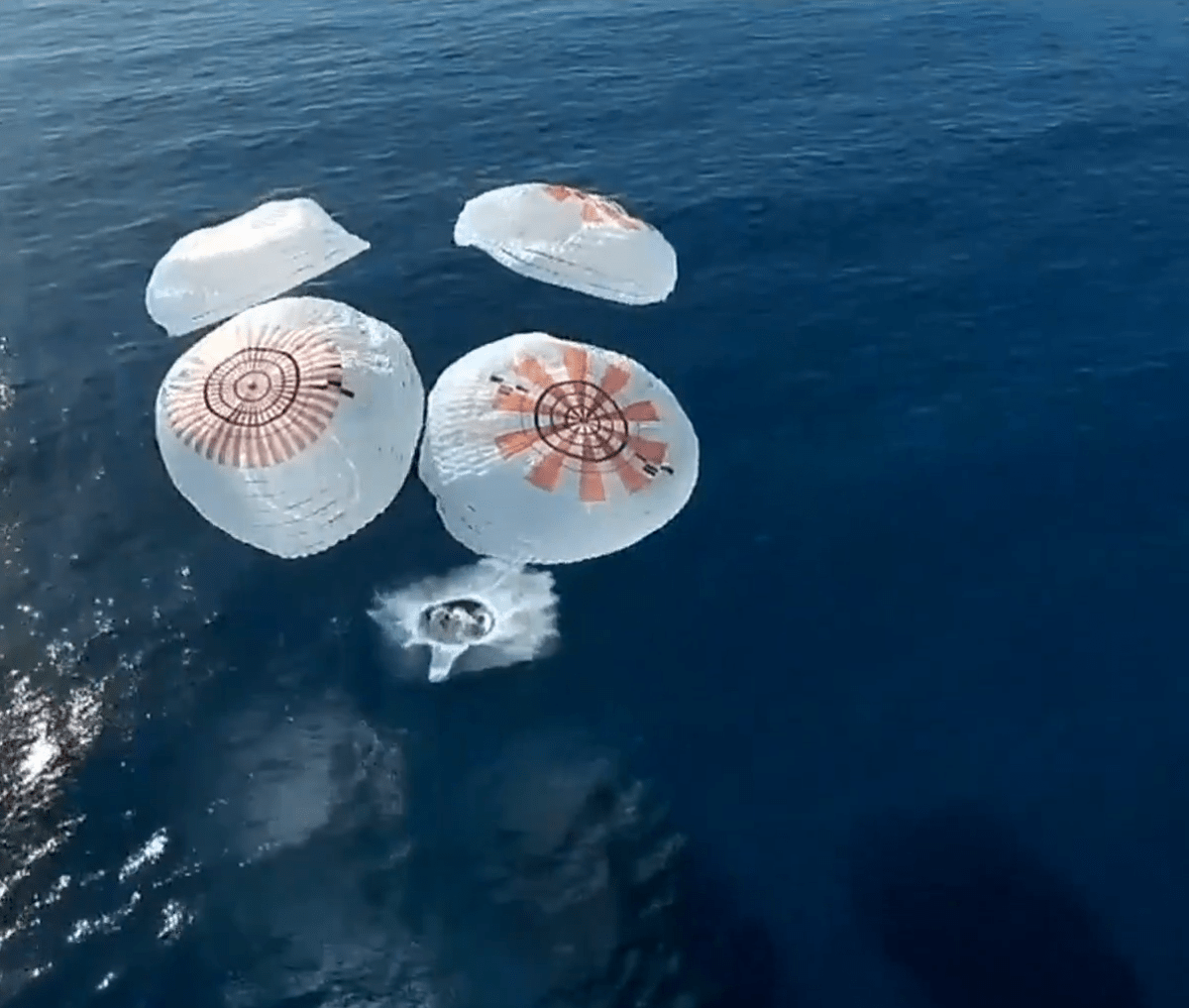 SpaceX 2020モザイクパズル 17 \