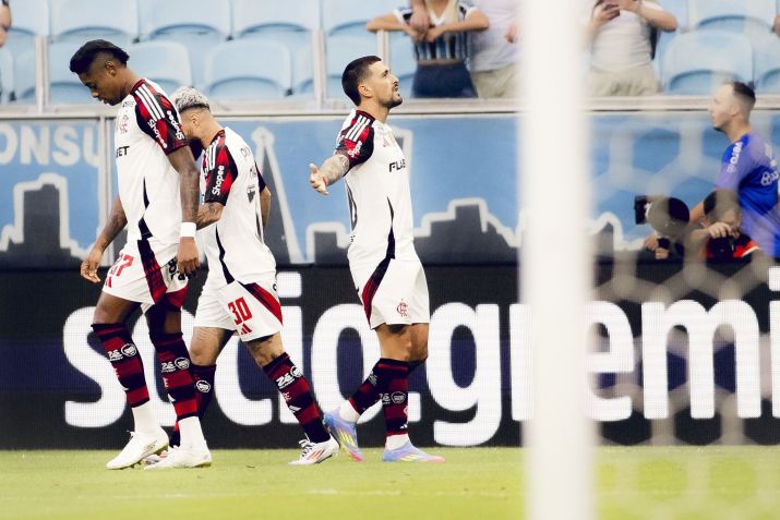 Arrascaeta foi o autor do primeiro gol do Flamengo contra o Grêmio pelo Brasileiro • Adriano Fontes/Flamengo