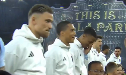 Aston Villa toca hino errado em jogo da Champions e gafe viraliza; veja
