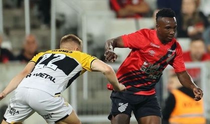 Athletico-PR faz dever de casa, vence Criciúma e segue 100% na Série B