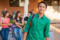 Lidar com adolescentes autistas: 3 práticas que toda escola deveria ter