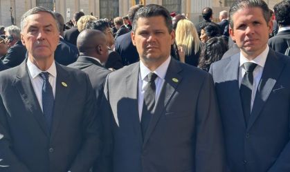 autoridades funeral papa