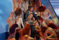 Show de Beyoncé com filhas emociona mãe da cantora: "Amor"