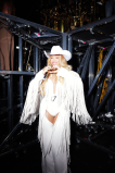 Beyoncé dá início à turnê &quot;Cowboy Carter&quot; com look Mugler