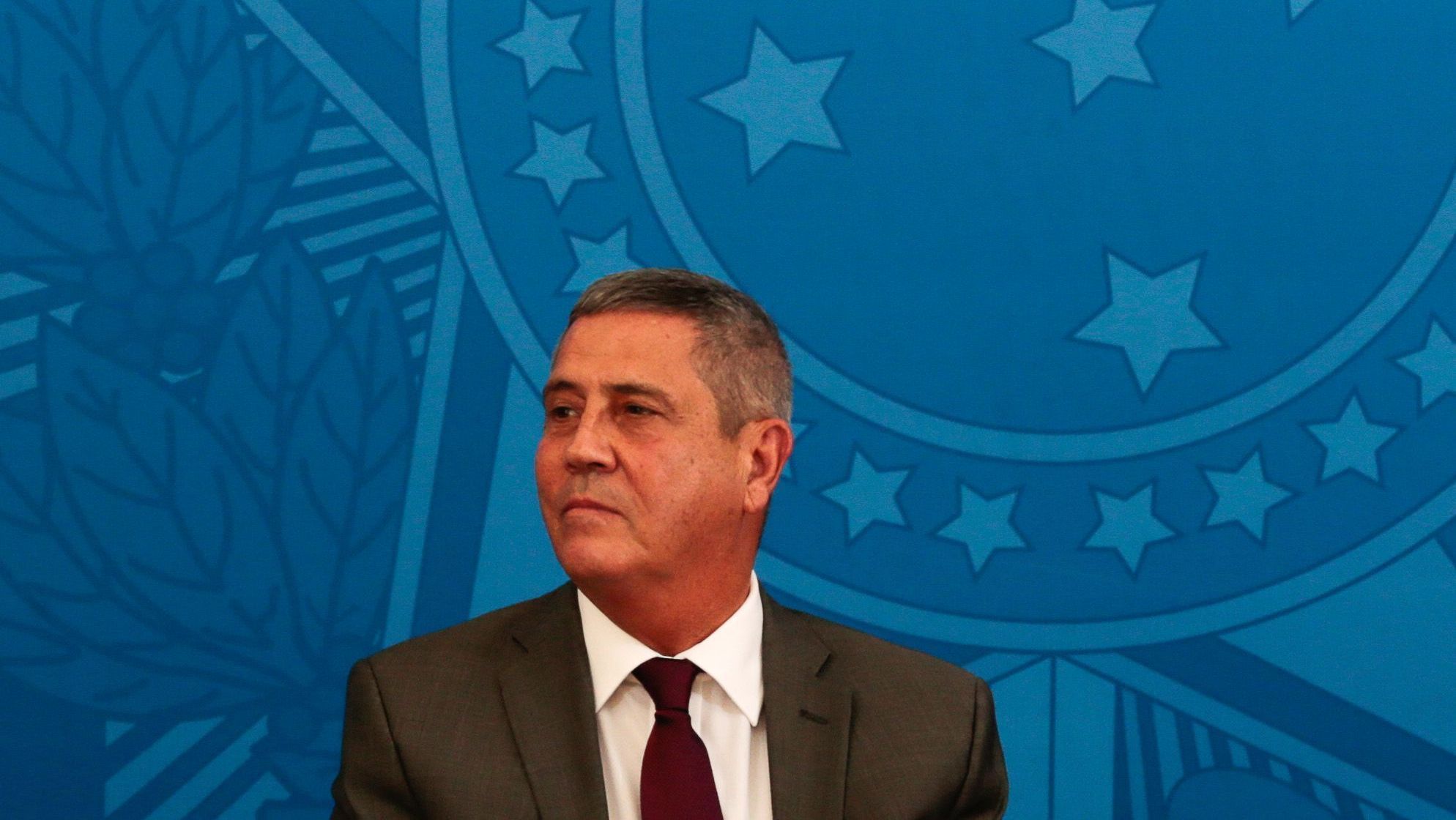 O ministros da Casa Civil, Walter Braga Netto, participa de coletiva de imprensa no Palácio do Planalto, sobre as ações de enfrentamento ao covid-19 no país