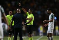 Domingo de Brasileirão teve polêmicas de arbitragem e nenhum time 100%