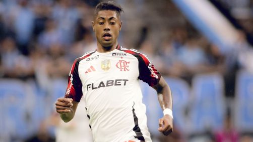 Bruno Henrique em ação na vitória do Flamengo sobre o Grêmio pelo Brasileiro