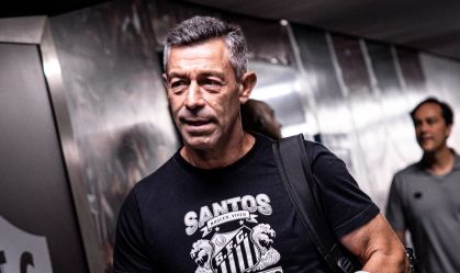 Pedro Caixinha, técnico do Santos