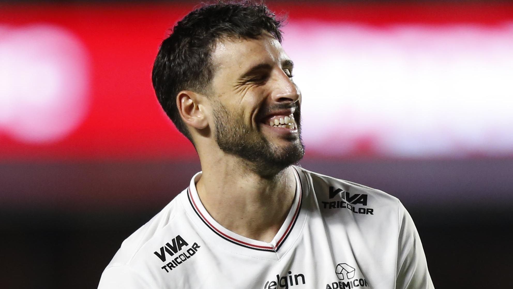 Calleri em jogo do São Paulo