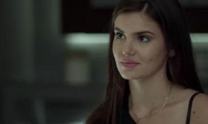 Camila Queiroz conta como surgiu proposta para "Verdades Secretas"