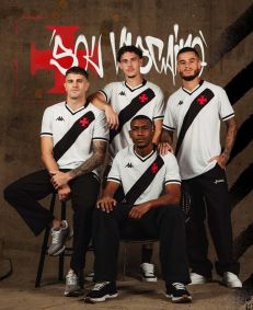 Novo uniforme II do Vasco