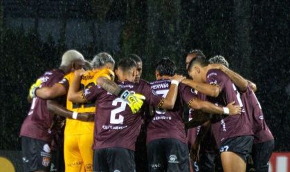 Carabobo em jogo contra a Universidad de Chile