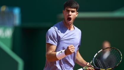 Carlos Alcaraz comemora ponto no Masters de Monte Carlo