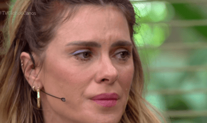 carolina dieckmann emocionada