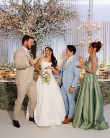 Lucas Cardi se casou com a atriz Thuani Todeschini em uma cerimônia luxuosa na cidade de Campinas