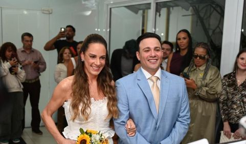 Silvia Abravanel, uma das filhas do apresentador Silvio Santos, se casou no civil com o cantor sertanejo Gustavo Moura