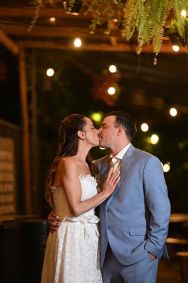 Silvia Abravanel, uma das filhas do apresentador Silvio Santos, se casou no civil com o cantor sertanejo Gustavo Moura