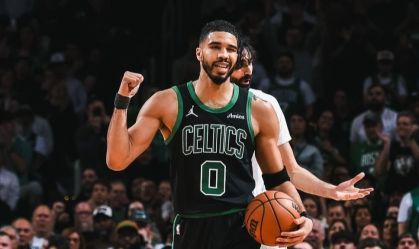 Astro da NBA pode voltar a jogar antes do previsto após grave lesão