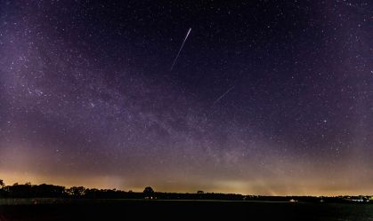Chuva de meteoros Líridas atinge pico na madrugada desta terça; como ver