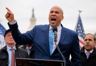 Saiba quem é Cory Booker, senador que discursou por mais de 25h nos EUA