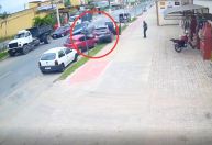 Com bebê, suspeito furta caminhonete e atropela homem no litoral de SP